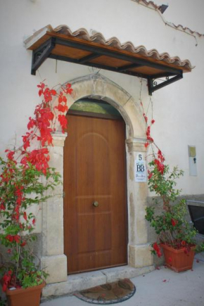  Medieval Village of Pacentro  Пачентро